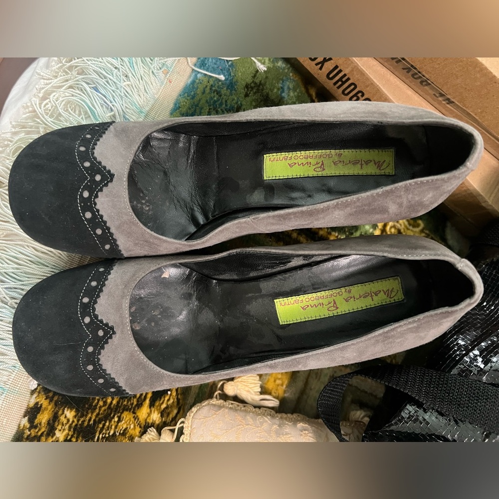 Sophisticated Gray and Black Kitten Heel Pumps
